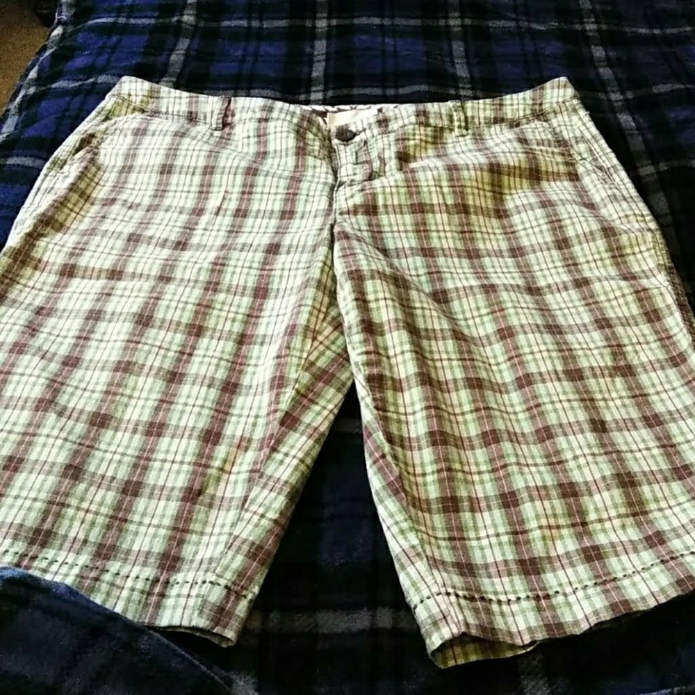 Women's Red Camel shorts